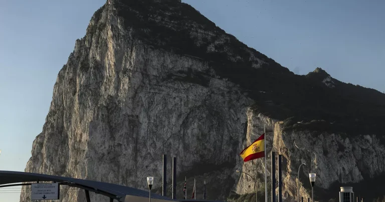 İspaniya XİN: Aİ Cəbəllütariq məsələsi üzrə Böyük Britaniya ilə əldə olunan sazişi təsdiqləyib