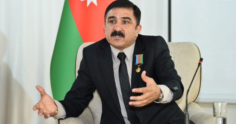 İbad Hüseynli Xankəndidə restoran açır