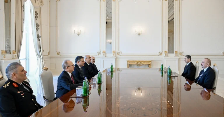 İlham Əliyev Türkiyənin daxili işlər nazirini qəbul edib – FOTO