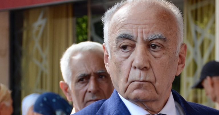 Hacıbala Abutalıbov Qaxdan QOVULUB