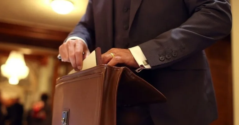 Təhsil sektorunun müdiri İŞDƏN ÇIXARILDI – FOTO