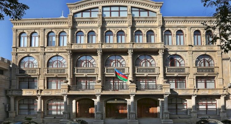 300 milyonluq uyğunsuzluq