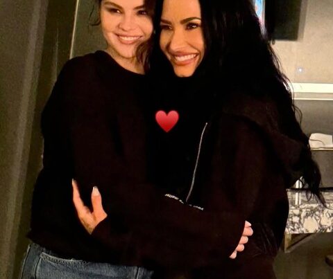 Selena Qomez və Demi Lovato 10 ildən sonra ilk dəfə bir araya gəldi