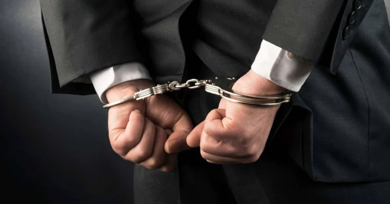 Dövlət Xidmətinin 8 vəzifəli şəxsi həbs edilib