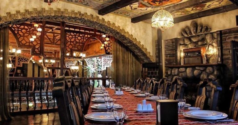 Bakıda ŞOK: restoranda çekə görün nəyin qiymətini yazdılar – FOTO