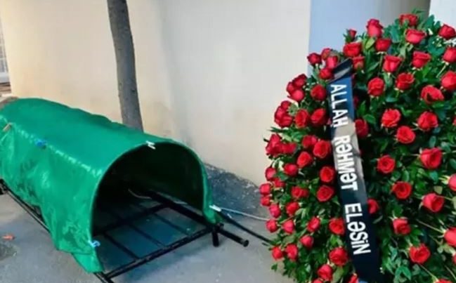 Bakıda Əməkdar müəllim VƏFAT ETDİ – FOTO