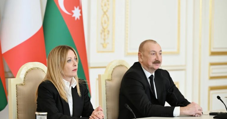 Meloni: Ermənistanla münasibətlər mövzusunu müzakirə etdik