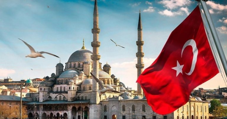 Türkiyəyə gedənlər üçün şad xəbər: Ərdoğan qərar imzaladı