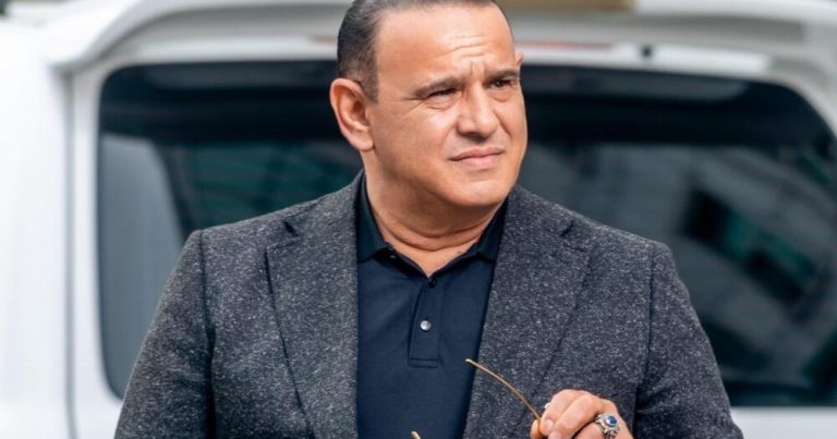 Tacir Şahmalıoğlu toyda xanımına elə hərəkət etdi ki… – FOTO