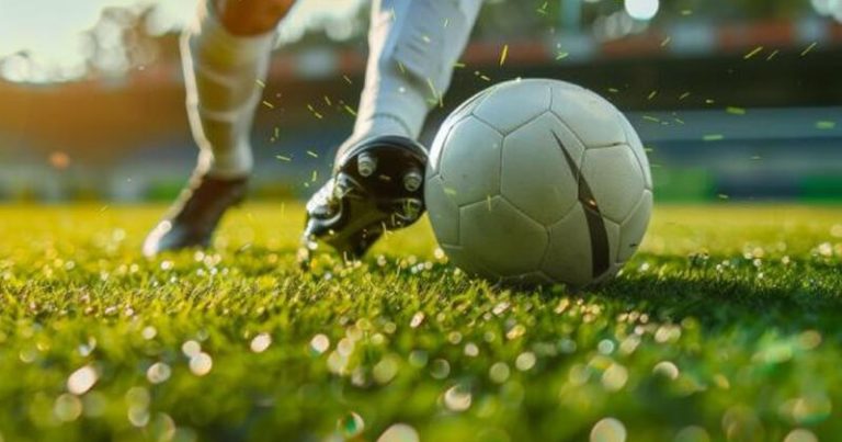 Gənc oğlan futbol oynayarkən öldü