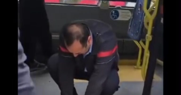 “Faiqoğlu”nun sürücüsü əlil sərnişinə pandusu açmadı, işə polis qarışdı – Video