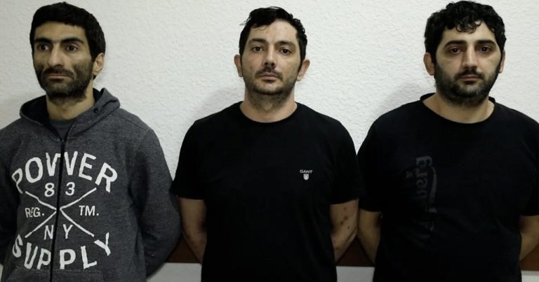 Bakıda mənzili talayan qardaşlar və onların əlbir olduğu şəxs saxlanıldı Bakıda mənzili talayan qardaşlar və onların əlbir olduğu şəxs saxlanıldı