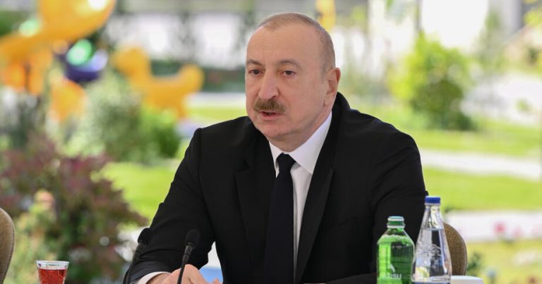Prezident İlham Əliyev: Ermənistan cəmiyyətində Azərbaycana qarşı nifrət hissi ilə yaşayan siyasi qüvvələr var, biz ayıq olmalıyıq