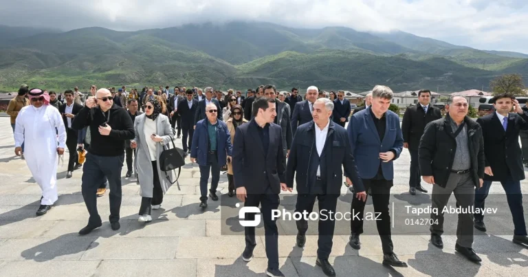 Hikmət Hacıyev diplomatik korpus üzvlərinin Qarabağa səfərindən görüntülər paylaşıb – VİDEO