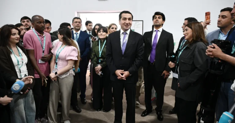 Hikmət Hacıyev WUF13-ü işıqlandıran media nümayəndələrinə təşəkkür edib: “Çox ağır bir iş idi” – VİDEO