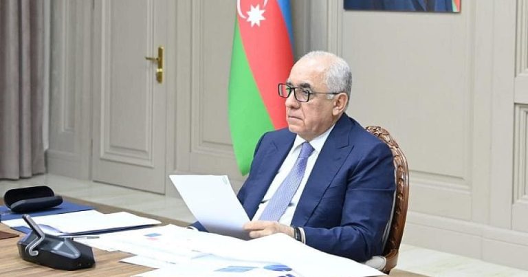 Əli Əsədov yeni qərar imzaladı
