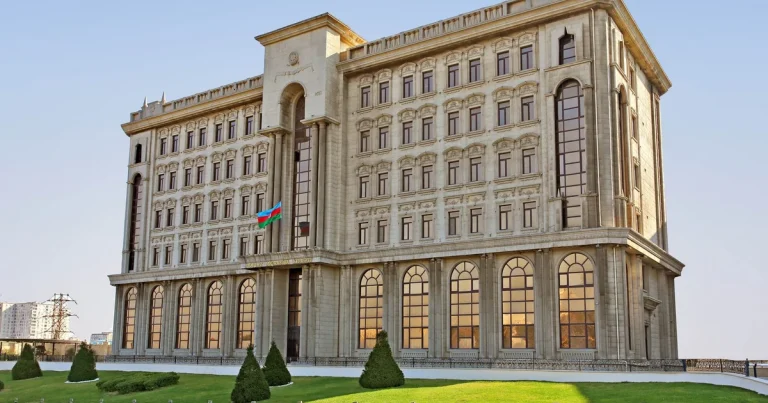 Azərbaycana qatarla gələn əcnəbilərə Böyük Kəsik stansiyasında miqrasiya xidmətləri göstərilməsinə başlanılıb