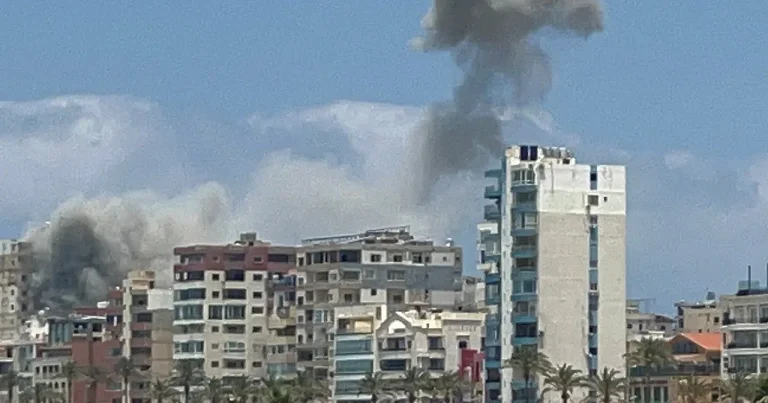 İsrail Trampın atəşkəs çağırışına baxmayaraq Livana yeni zərbələr endirib