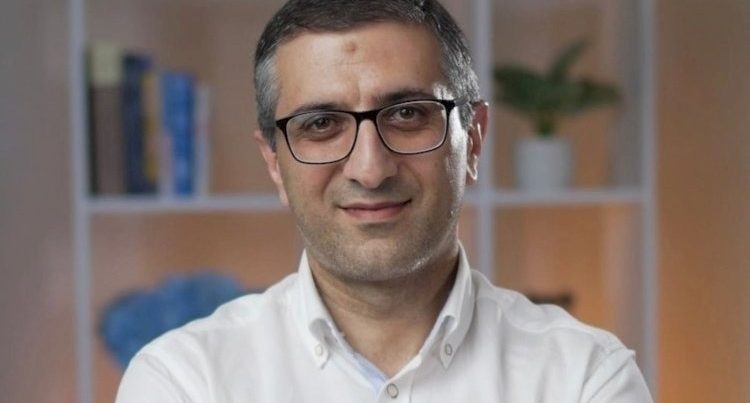 Bir ay əvvəl işdən çıxarılmışdı – Yeni vəzifəyə təyin olundu Bir ay əvvəl işdən çıxarılmışdı – Yeni vəzifəyə təyin olundu