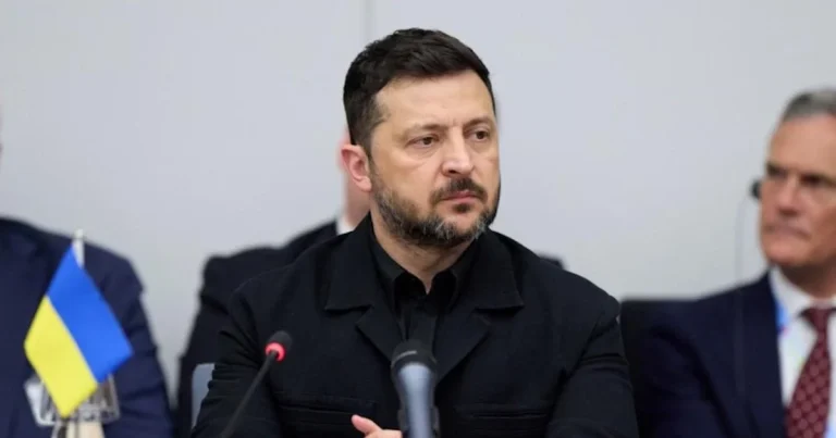 Zelenski Lukaşenkoya bir həftə vaxt verdi: Belarusdakı retranslyatorlar hədəfə çevrilə bilər