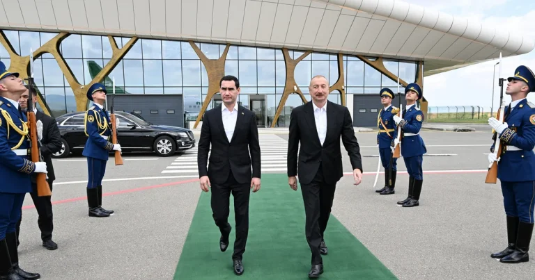 Sərdar Berdiməhəmmədovun Azərbaycana dövlət səfəri başa çatıb – FOTO Sərdar Berdiməhəmmədovun Azərbaycana dövlət səfəri başa çatıb – FOTO