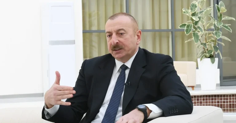 İlham Əliyev: “Bu gün yoxsulluğun və işsizliyin səviyyəsi təqribən 5 faiz təşkil edir” – VİDEO İlham Əliyev: “Bu gün yoxsulluğun və işsizliyin səviyyəsi təqribən 5 faiz təşkil edir” – VİDEO