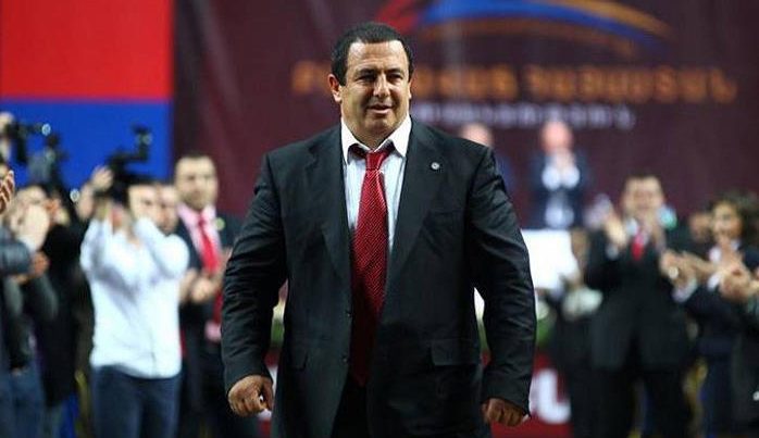Ermənistandan qaçmaq istəyən Çarukyan saxlanıldı – FOTO