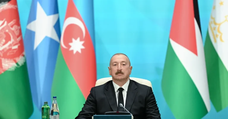 İlham Əliyev: “Azərbaycanın daşımalar qovşağına çevrilməsi istiqamətində səylərimizi davam etdirəcəyik”