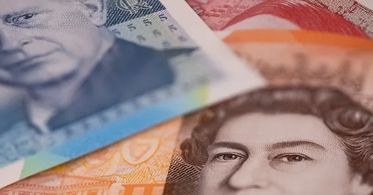Britaniya Arktikada Rusiya sualtı qayıqlarına qarşı mübarizəyə 1,5 milyard funt ayıracaq