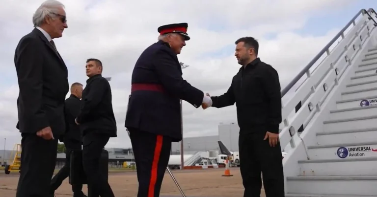 Zelenskinin Londona Moldova üzərindən uçuşu Polşa ilə münasibətlərlə əlaqələndirilmir – XİN