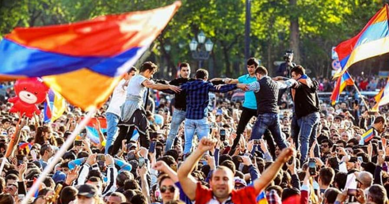 Ermənilər Rusiyanı, yoxsa Avropanı seçəcək? – Paşinyan “iki od arasında”