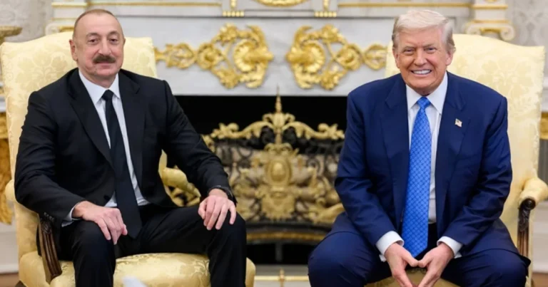 İlham Əliyev Donald Trampa göndərdiyi hədiyyə üçün təşəkkür etdi – FOTO İlham Əliyev Donald Trampa göndərdiyi hədiyyə üçün təşəkkür etdi – FOTO