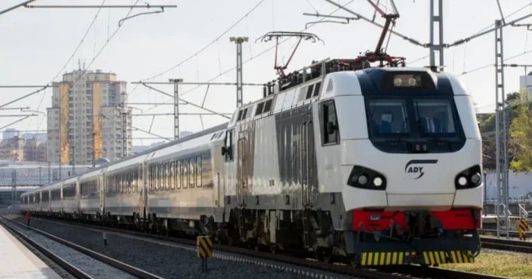 Bakı–Tbilisi-Bakı qatarında aktiv bilet satışı dövrü 90 günə çatdırılacaq