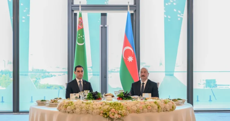 İlham Əliyevin adından Sərdar Berdiməhəmmədovun şərəfinə dövlət ziyafəti verilib
