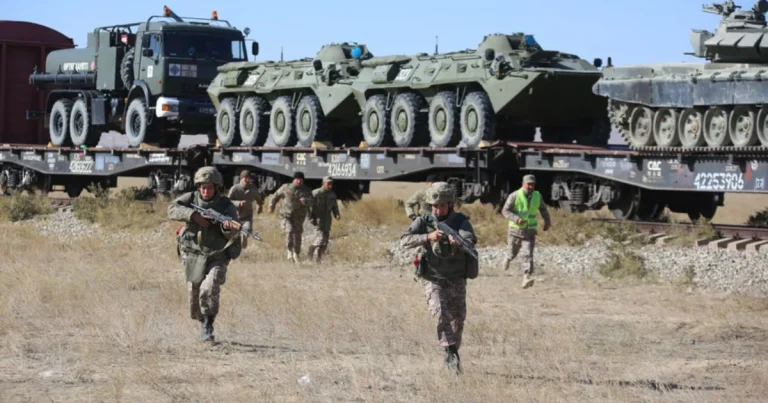Qazaxıstan ordusu yüksək döyüş hazırlığı rejiminə keçiriləcək