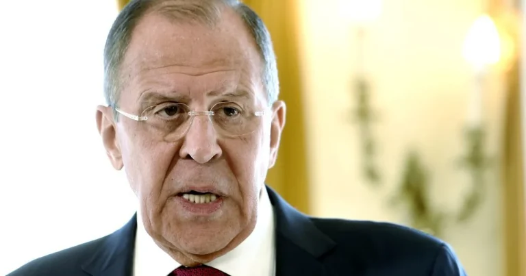 Lavrov: “Bu, artıq təkcə Baydenin deyil, Trampın da müharibəsidir”