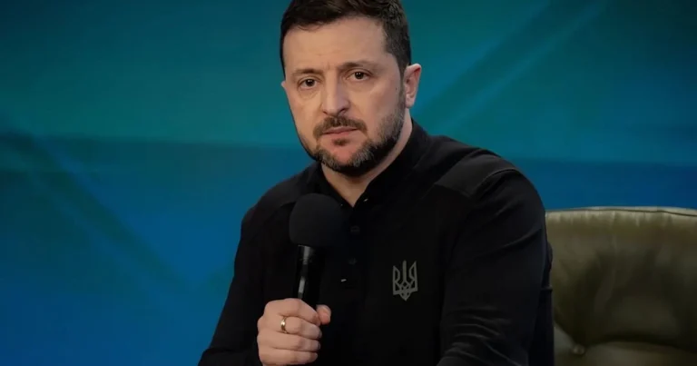 Zelenski Müdafiə Nazirliyinə müvəqqəti rəhbər təyin etdi Zelenski Müdafiə Nazirliyinə müvəqqəti rəhbər təyin etdi