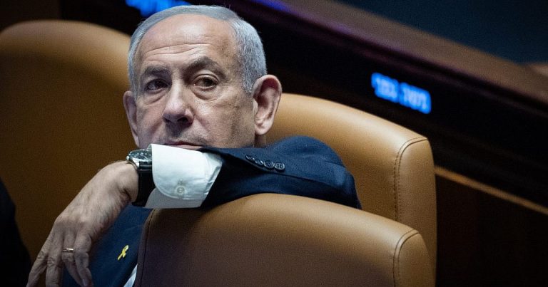 Netanyahunu şortiklə qarşıladı, üzünə də baxmadı – ŞOK FOTO