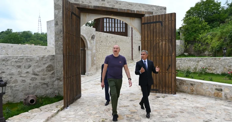 Prezident İlham Əliyev Şuşada “Yasəmən” hotelinin yeni korpusları ilə tanış olub – FOTO