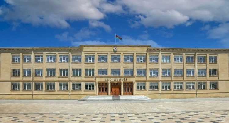 Naxçıvanda istefalar başladı: RƏHBƏRLİYƏ ETİRAZ