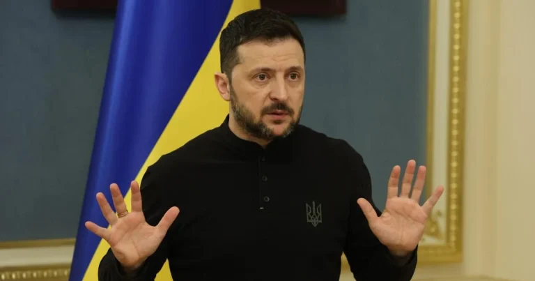 Zelenski tərəfdaşları tənqid etdi: Verdikləri vədləri yerinə yetirsinlər Zelenski tərəfdaşları tənqid etdi: Verdikləri vədləri yerinə yetirsinlər