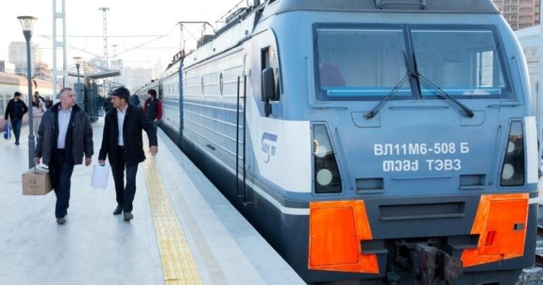 Azərbaycanla Rusiya arasında qatar reysi bərpa edilir? – Vacib yenilik Azərbaycanla Rusiya arasında qatar reysi bərpa edilir? – Vacib yenilik