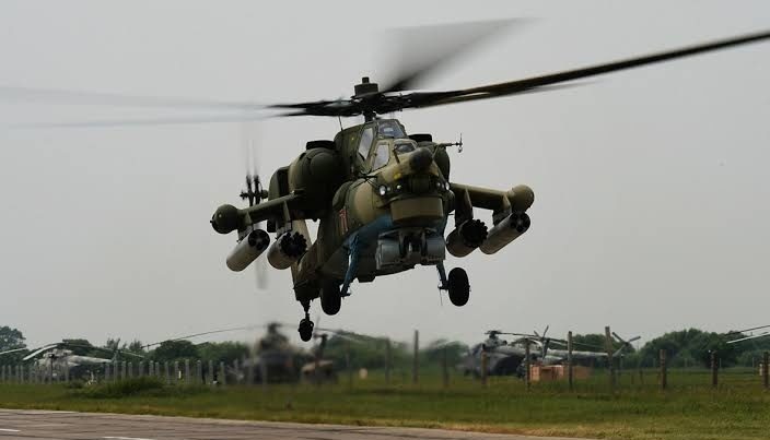 Ukrayna dronu Rusiyanın “Mi-28” helikopterini BELƏ VURDU – ANBAAN VİDEO