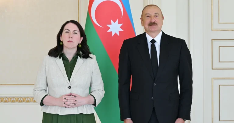 Prezident İrlandiyanın Azərbaycana yeni təyin olunmuş səfirini qəbul edib – FOTO