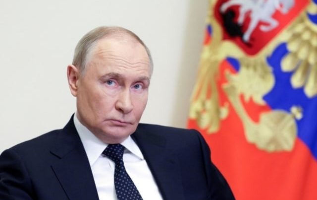 Putin postsovet ölkələrini YENƏ hədələdi: “Torpaqlarınız…” – Şüşəli evdən atılan DAŞ…
