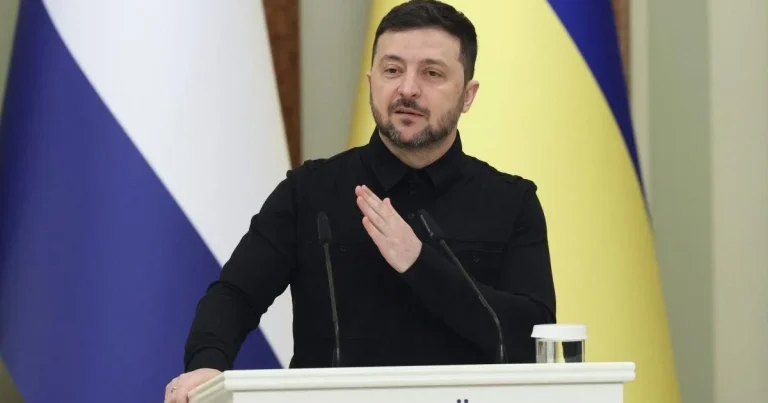 Zelenski: Rusiyaya uzaqmənzilli zərbələr üçün xüsusi komandanlıq yaradılıb Zelenski: Rusiyaya uzaqmənzilli zərbələr üçün xüsusi komandanlıq yaradılıb