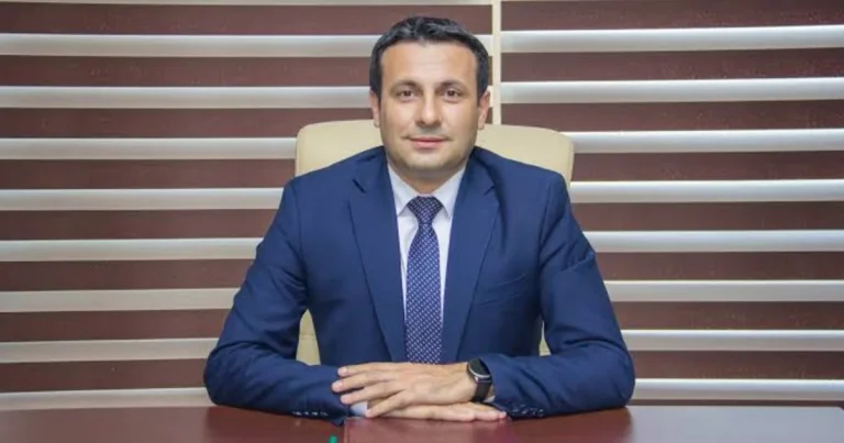 Elnur Hidayətoğlu vəzifəsindən ayrıldı