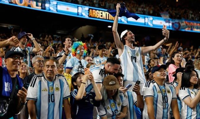Argentinalı azarkeşlərdən ŞOK addım – VİDEO