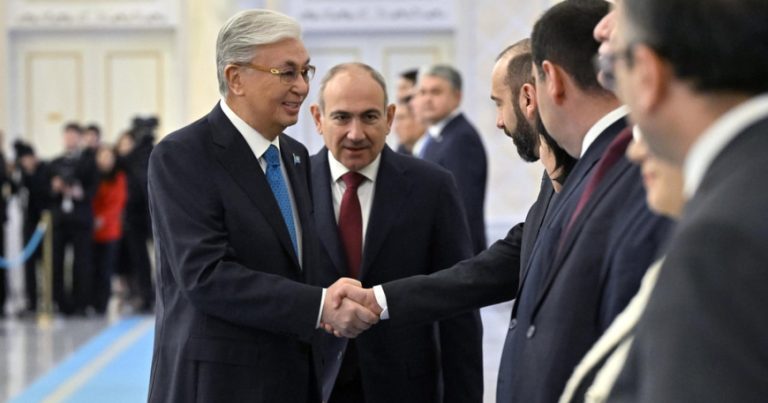 Sensasion iddia: “Qazaxıstan prezidenti Putini Paşinyanla barışdıra bilmədi” Sensasion iddia: “Qazaxıstan prezidenti Putini Paşinyanla barışdıra bilmədi”