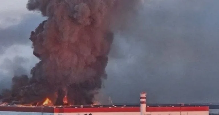 Moskvaya genişmiqyaslı dron hücumu: Yaralılar və ciddi dağıntılar var – FOTO – VİDEO Moskvaya genişmiqyaslı dron hücumu: Yaralılar və ciddi dağıntılar var – FOTO – VİDEO